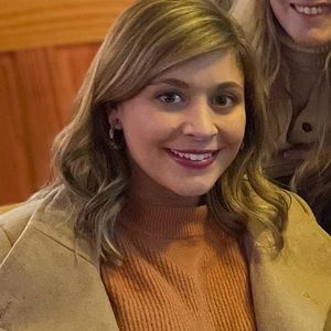 Meet your Posher, Regan